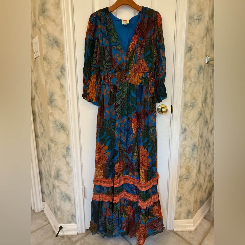 Farm, Leo puff sleeve maxi dress size small